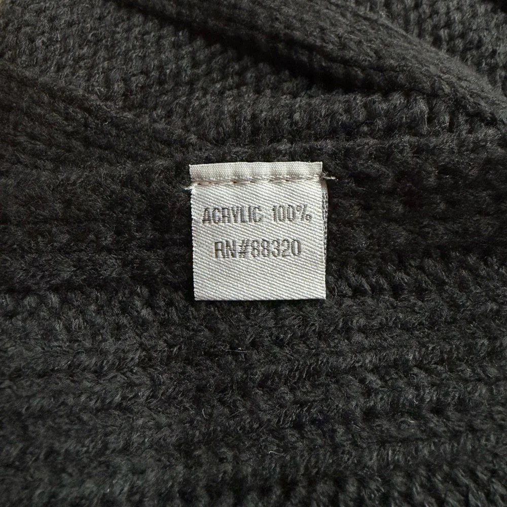 Elegant Black Knit Scarf